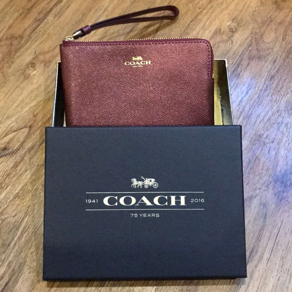 NWT SPECIAL EDITION Coach Wristlet